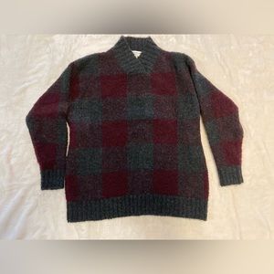 Jones New York Grey & Magenta Sweater. 00s Vintage. Size Small.